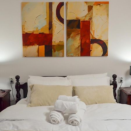Main Street Retreat Apartment With Free Parking Saraievo Exterior foto