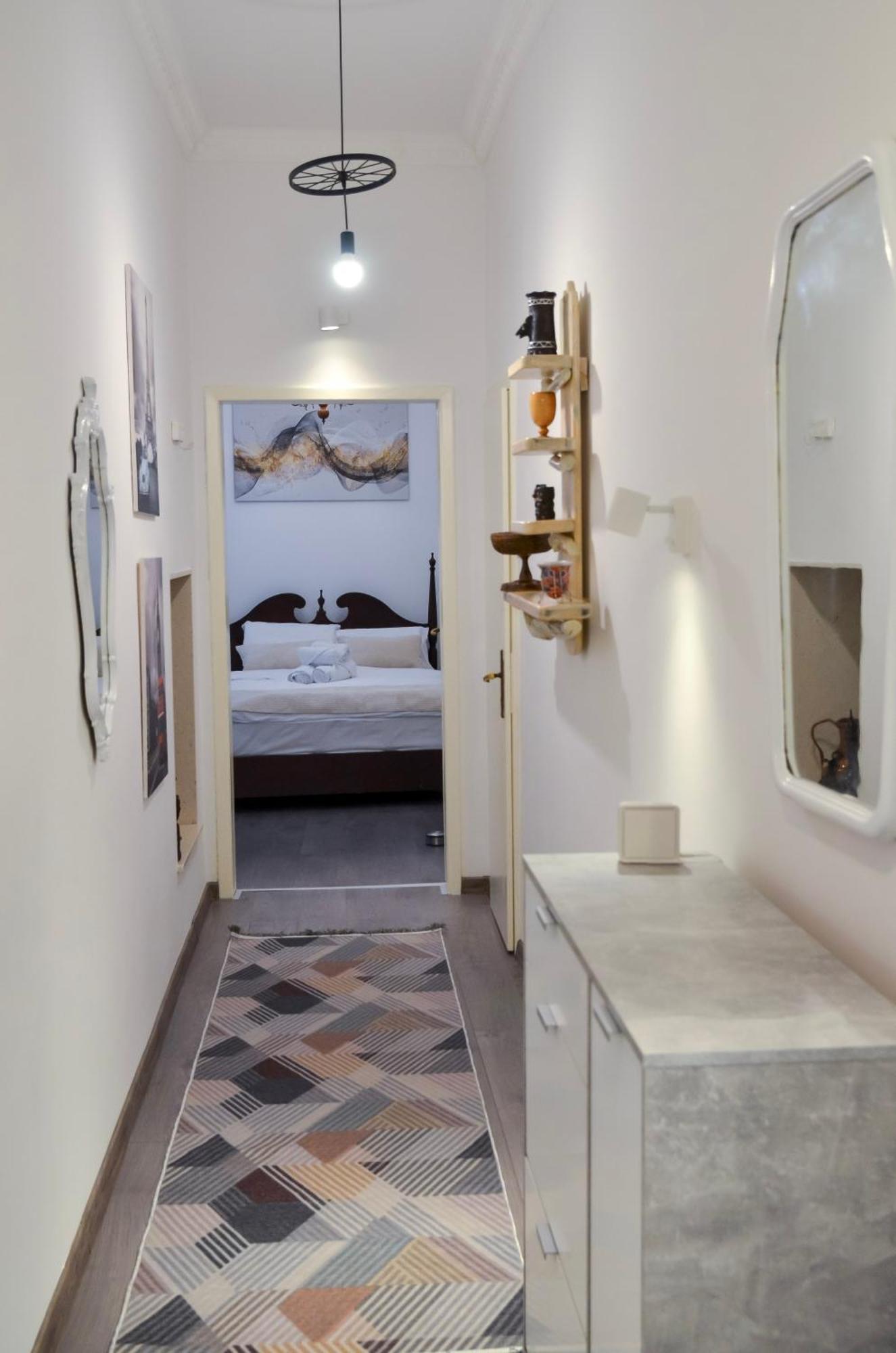 Main Street Retreat Apartment With Free Parking Saraievo Exterior foto
