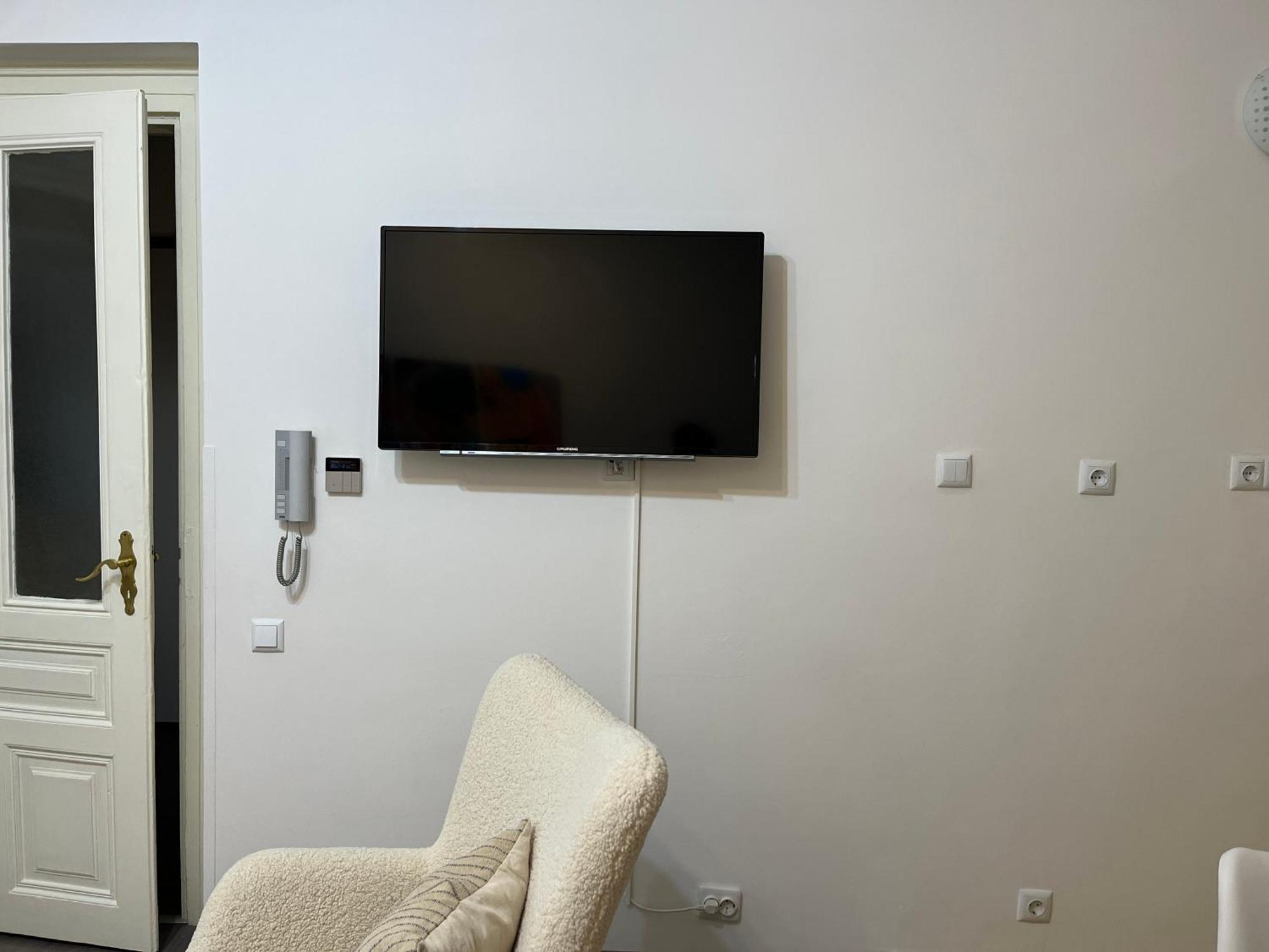 Main Street Retreat Apartment With Free Parking Saraievo Exterior foto