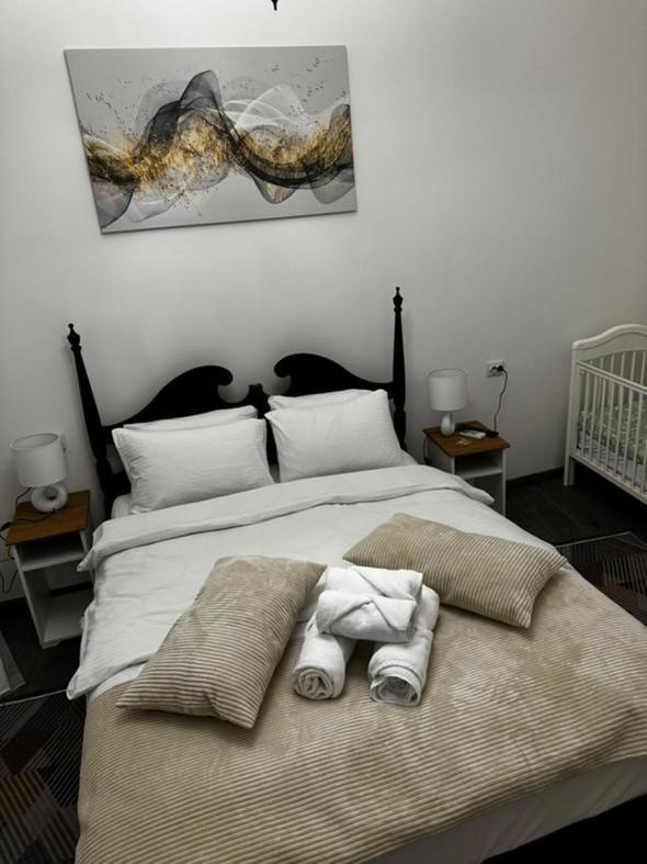 Main Street Retreat Apartment With Free Parking Saraievo Exterior foto